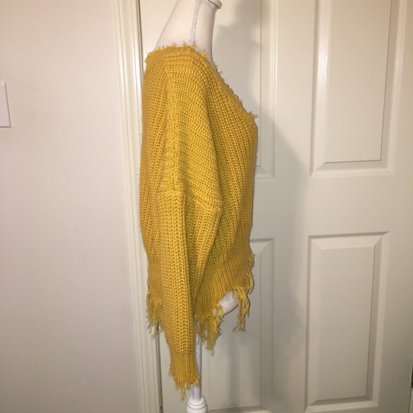 Main Strip Oversized V-Neck Sweater - Picture 8 of 9